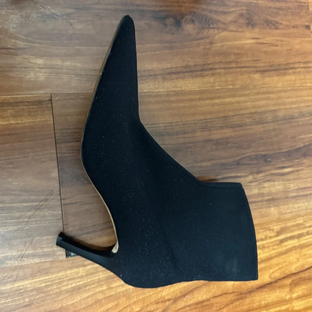 $429 Elegant Black Ankle Boots